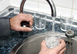 La última propuesta para subir el agua de Emasesa en Sevilla: 1,15 euros más al mes para los más ahorradores