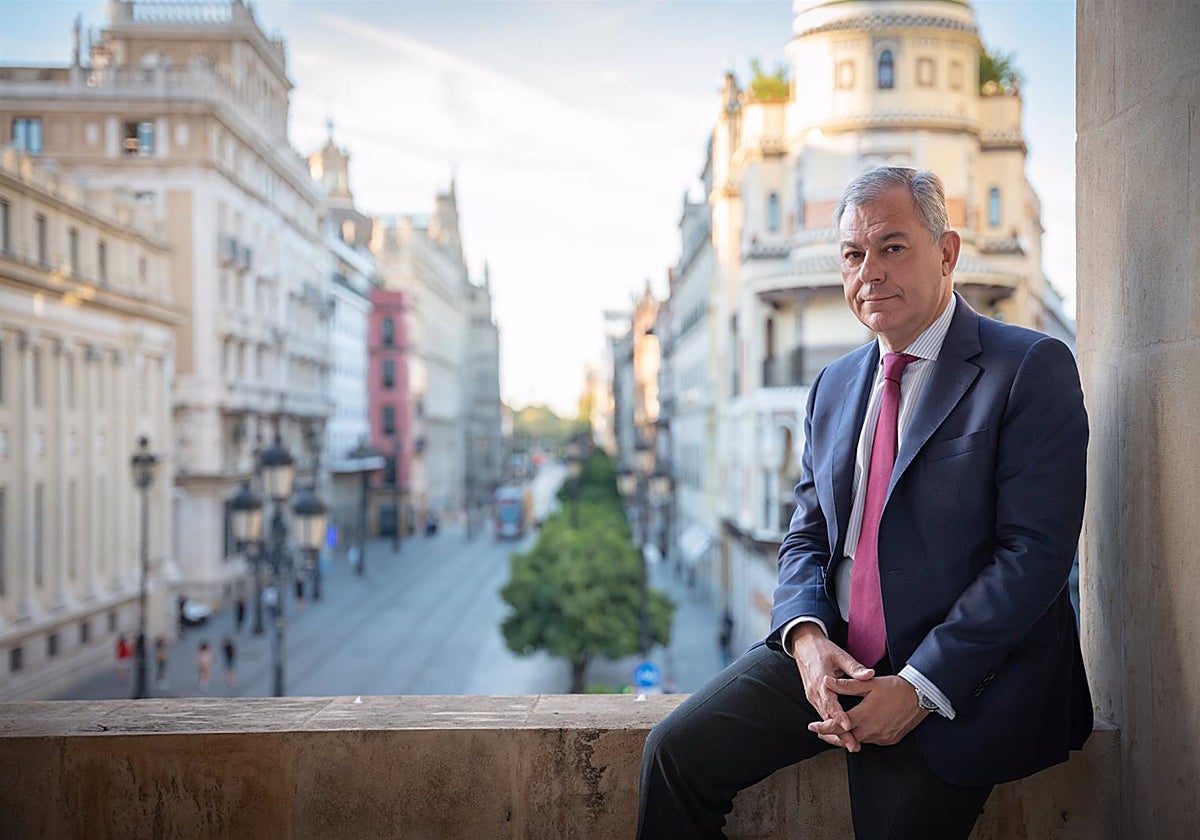 El alcalde de Sevilla José Luis Sanz