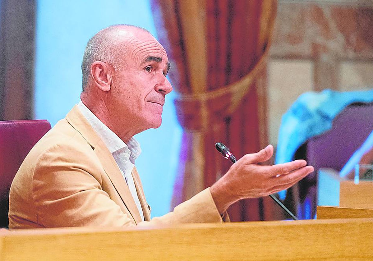 El portavoz del grupo municipal del PSOE, Antonio Muñoz //