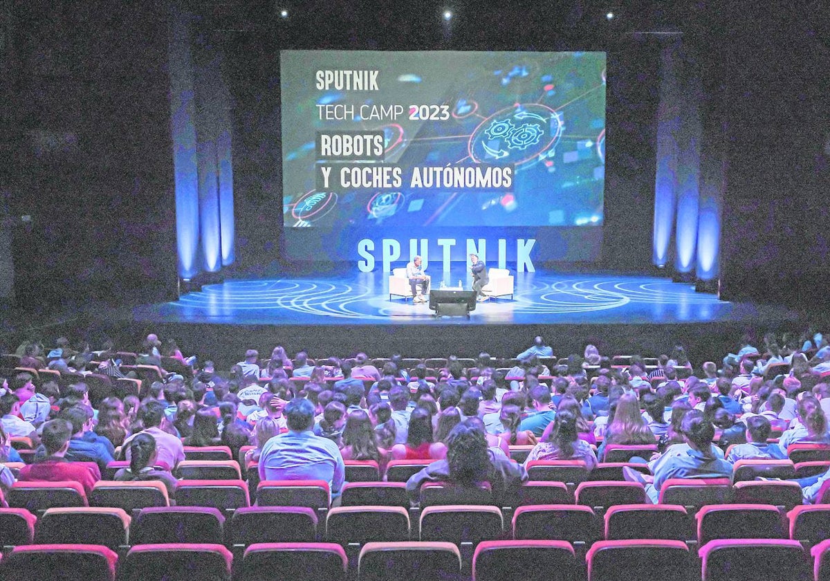Asistentes al 'Tech camp' de Sputnik este miércoles en Sevilla