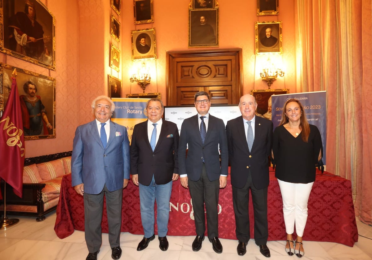 'Los del Río' junto a Álvaro Pimentel, Carlos Suriñach y Marísa Cotolí