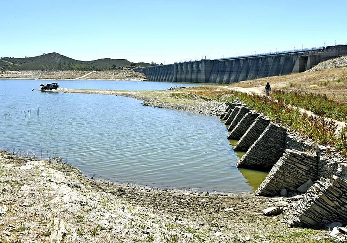 El pantano de Aracena, que da servicio a Emasesa
