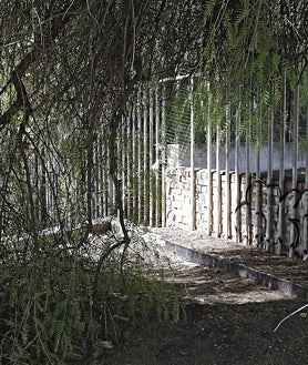 Imagen secundaria 2 - Aspecto ruinoso de la zona de la Puerta Barqueta de la Expo92