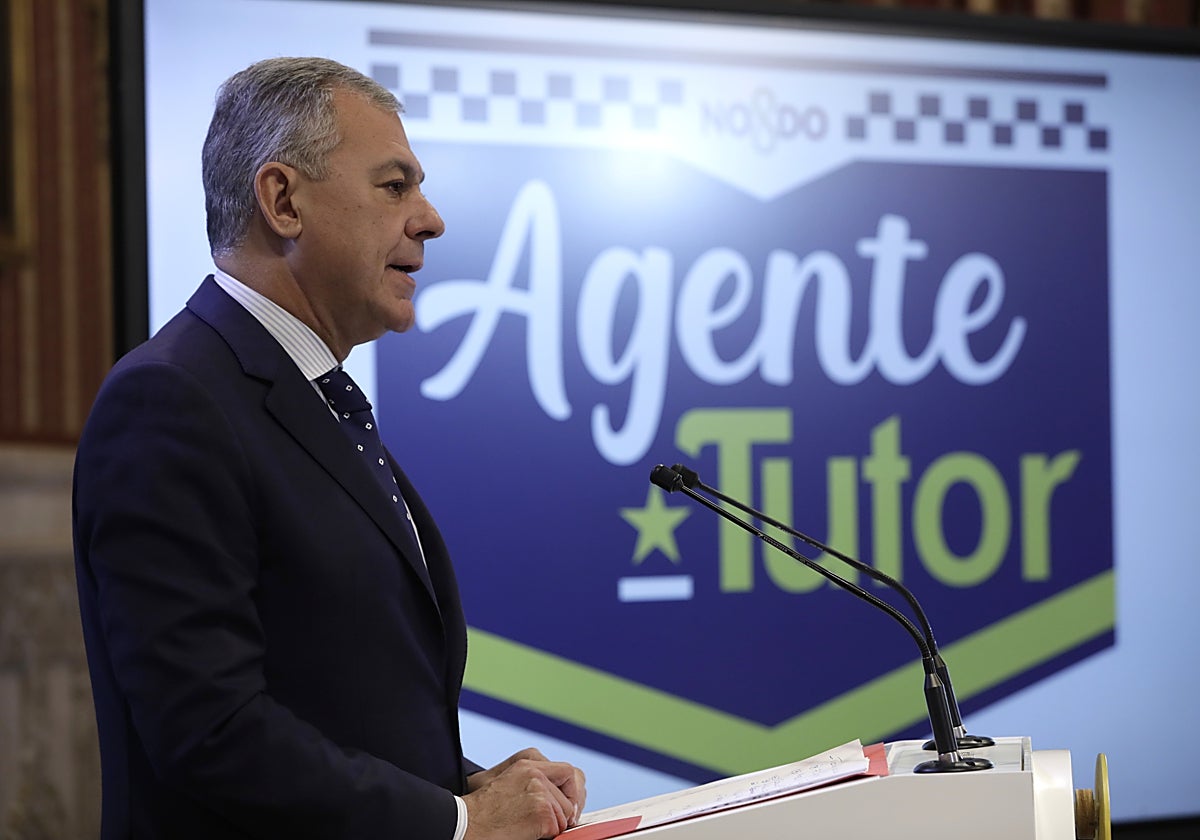 José Luis Sanz en una presentación de la Policía