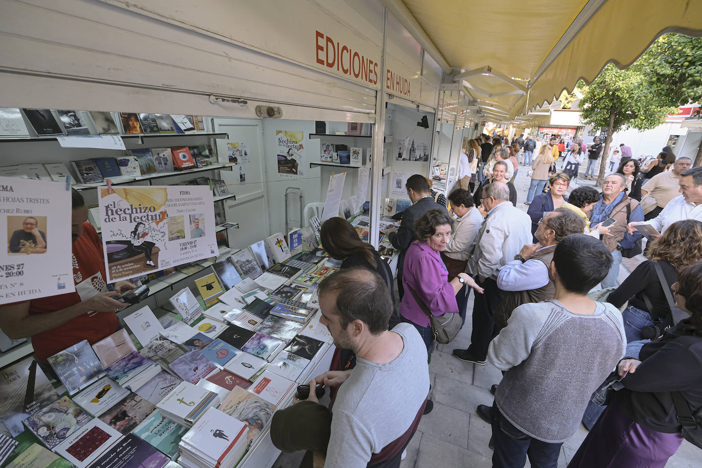Comienzan las actividades de la Feria del Libro de Sevilla en esta jornada de viernes
