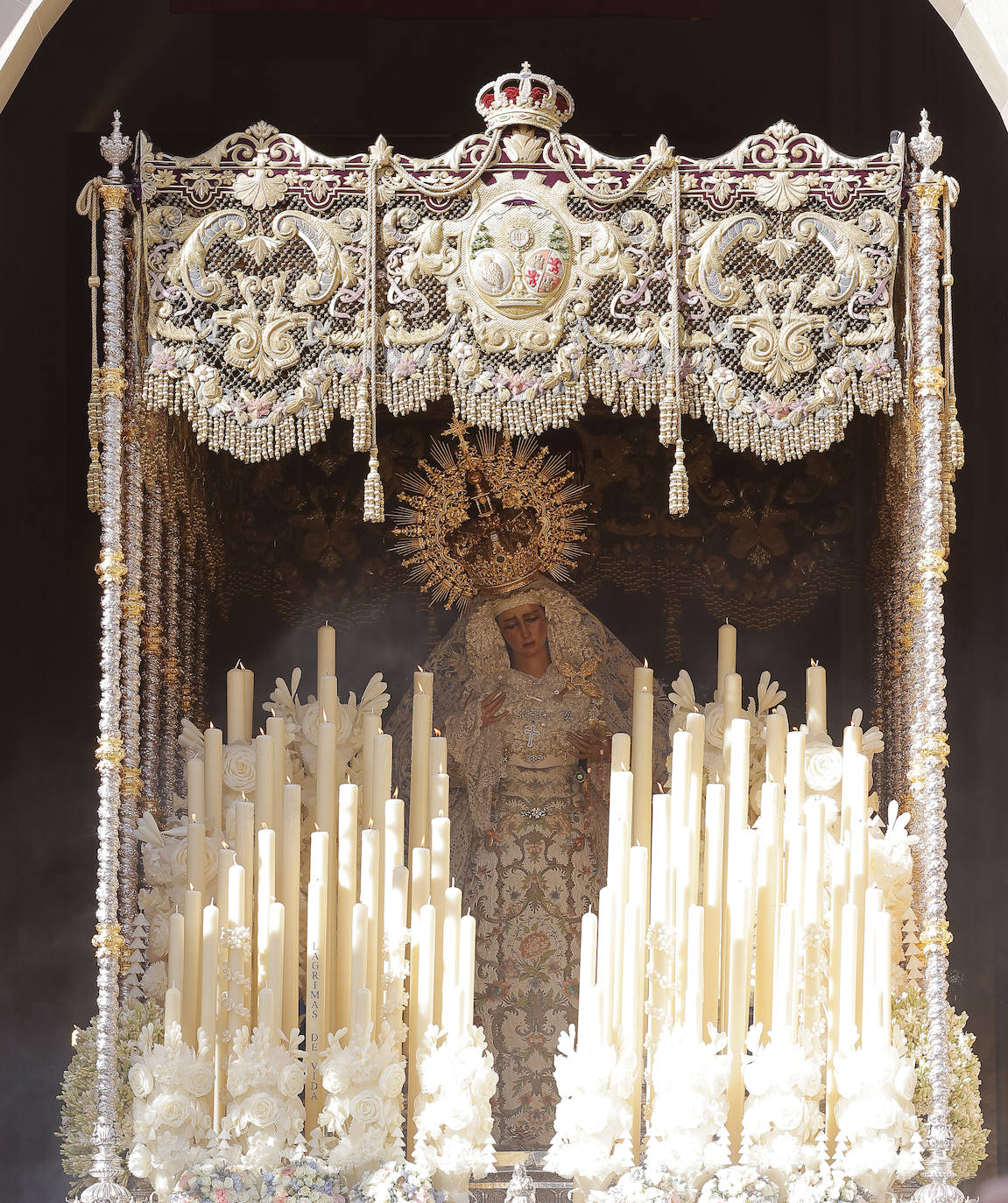 La Virgen de las Angustias se traslada a la Catedral para presidir una misa flamenca