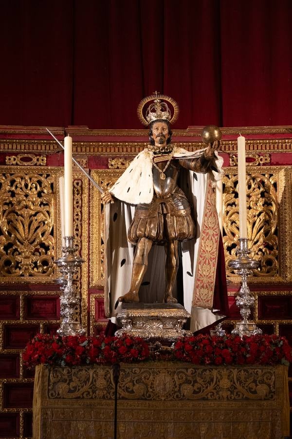 Alguno de los momentos de la inauguración de la exposición 'San Fernando, el que más teme a Dios' en la Catedral