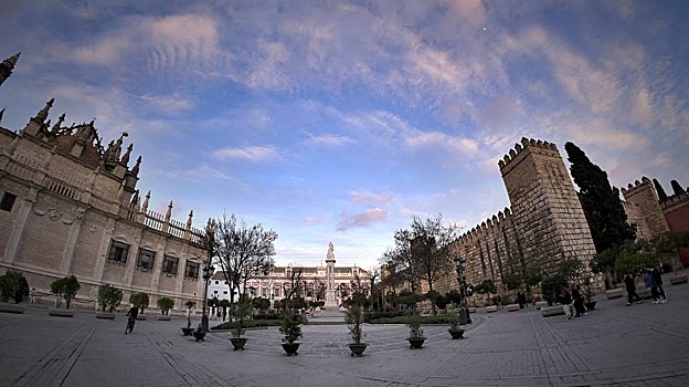 Tridente catalogado Patrimonio de la Humanidad: Catedral, Archivo de Indias y Real Alcázar