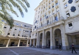 Un médico se enfrenta a tres años de cárcel por acceder al historia clínico de su expareja de Sevilla