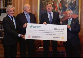 El festival taurino de la Maestranza recauda más de 200.000 euros para el Rocío de Triana y Alalá