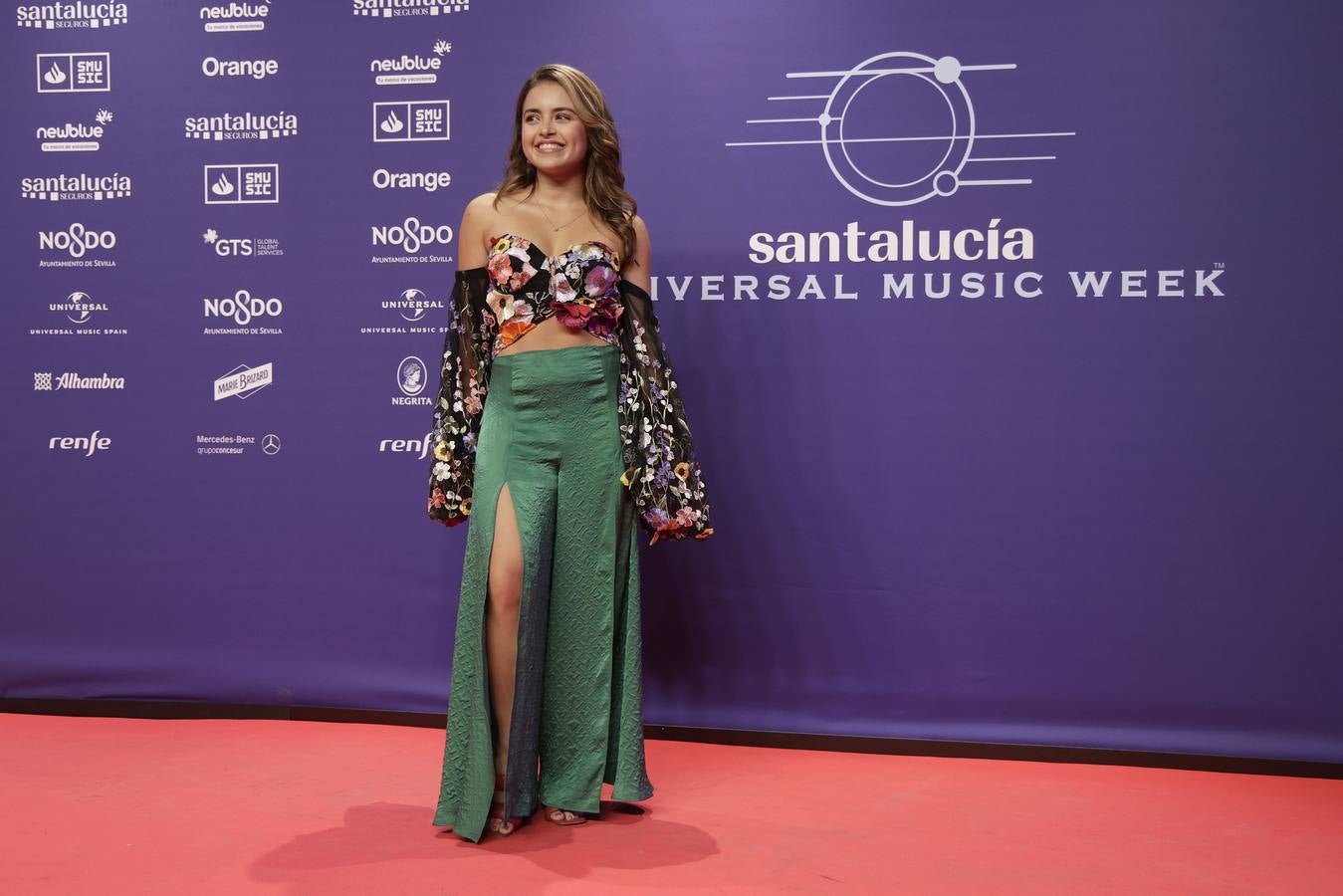 Muchos artistas acudieron a la Plaza de España para ver la gala 'El Flamenco es universal'