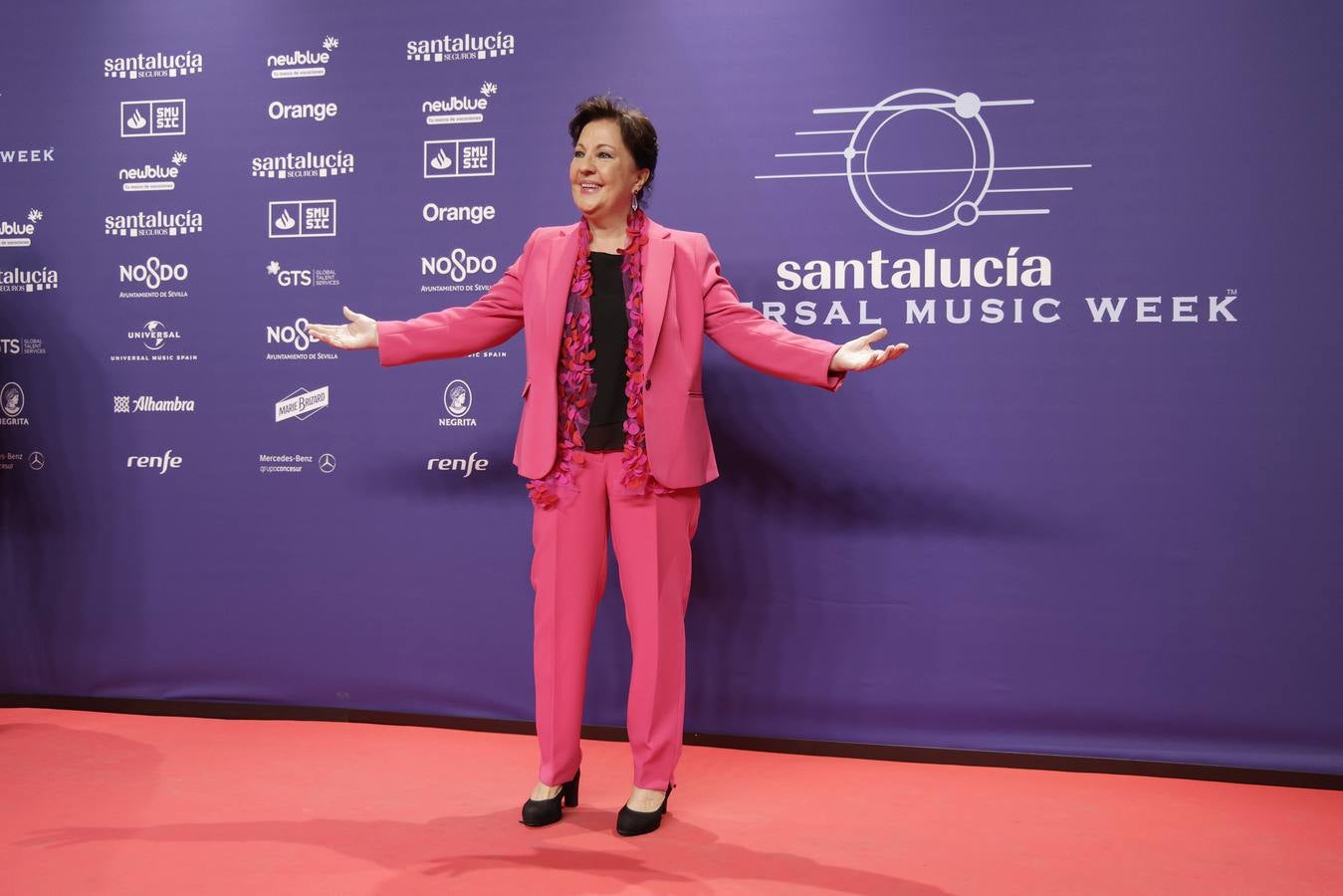 Muchos artistas acudieron a la Plaza de España para ver la gala 'El Flamenco es universal'