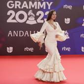 La alfombra de los Grammy Latinos en Sevilla fue roja... y flamenca