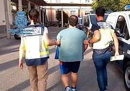 Piden más de 320 años de cárcel para un entrenador de fútbol de Sevilla por 126 delitos sexuales contra menores