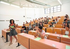 Los colegios e institutos de Sevilla con las notas medias más altas en los exámenes de Selectividad en 2023