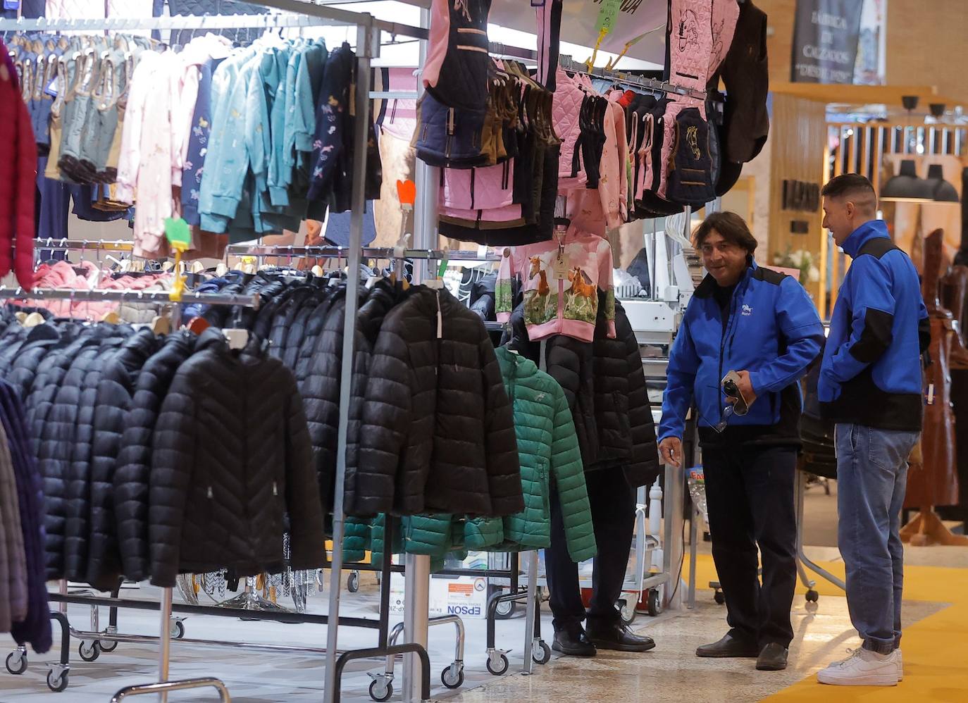 Preparativos para el SICAB en el Palacio de Congresos y Exposiciones de Sevilla