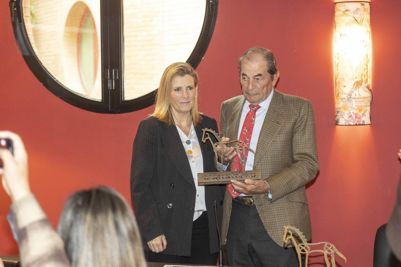 Multitud de actividades atraen cada día a los aficionados al mundo del caballo 