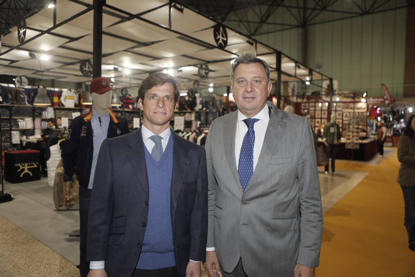 Impresionantes ejemplares de caballos de pura raza española, tiendas especializadas y rostros conocidos del sector se ven estos días en Fibes