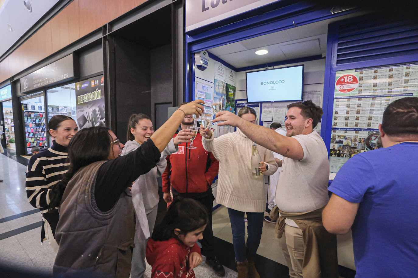 El Gordo de la Lotería de Navidad 2023 deja 60 millones de euros en Écija