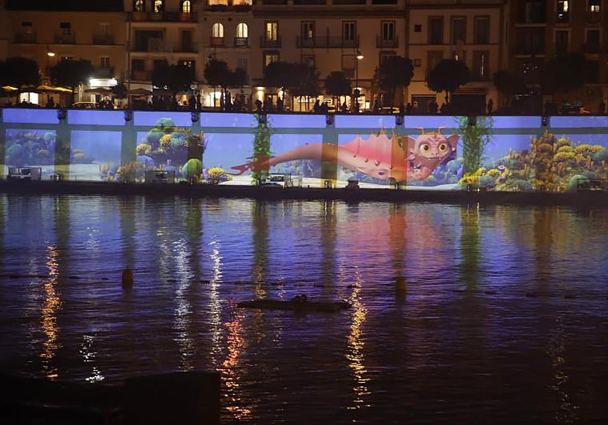 El Ayuntamiento de Sevilla amplía los pases del mapping Navigalia hasta en 40.000 entradas