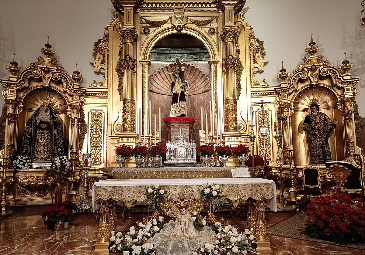 El Gran Poder con la túnica persa