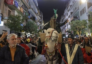 Sevilla pierde la medida con las cabalgatas: ni hay suficientes policías ni los sevillanos se enteran de todos los cortejos