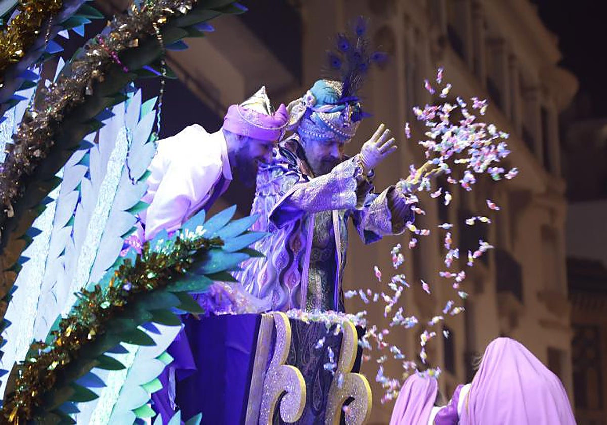 Una imagen de la cabalgata de Sevilla del año pasado