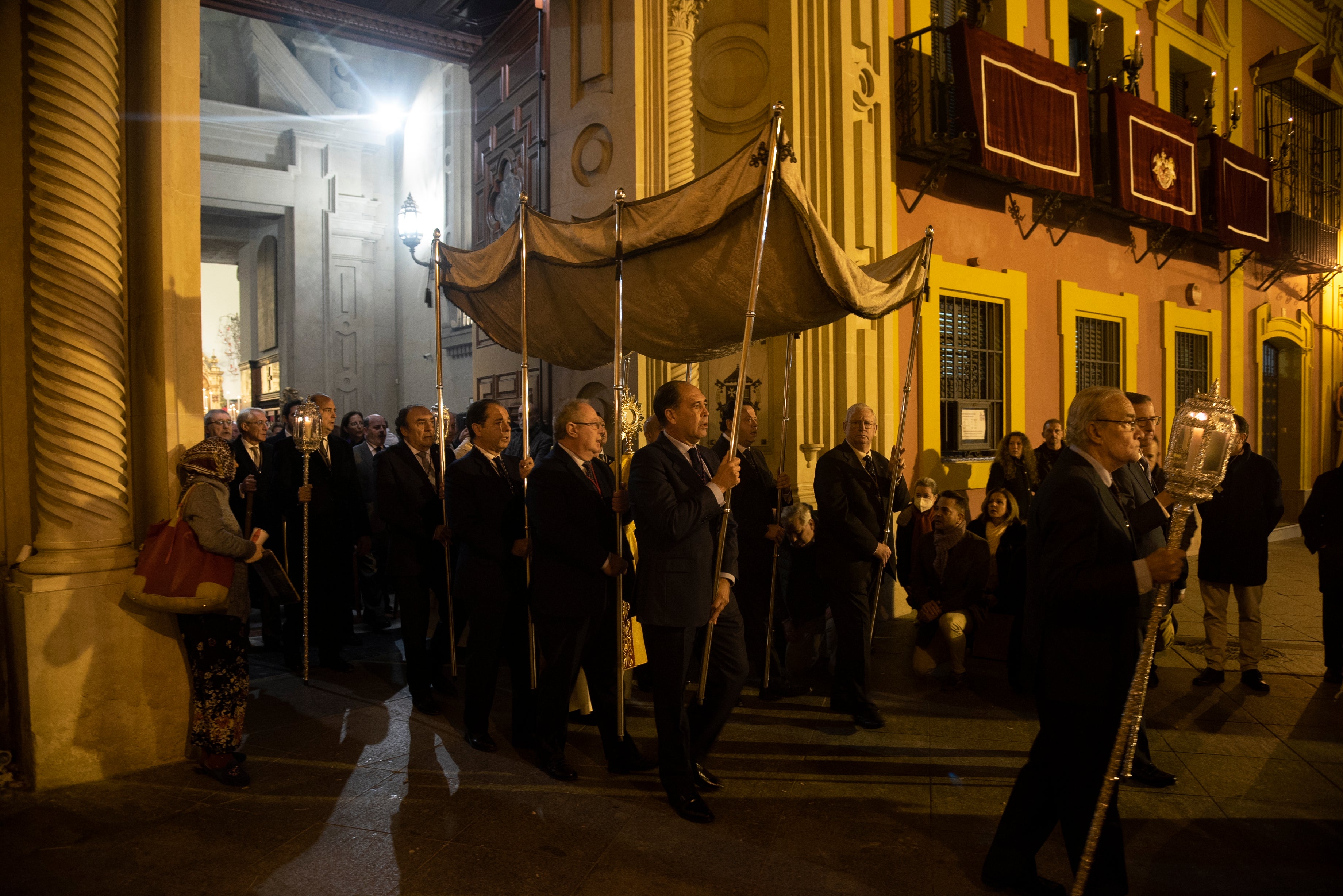 Procesión claustral del Gran Poder