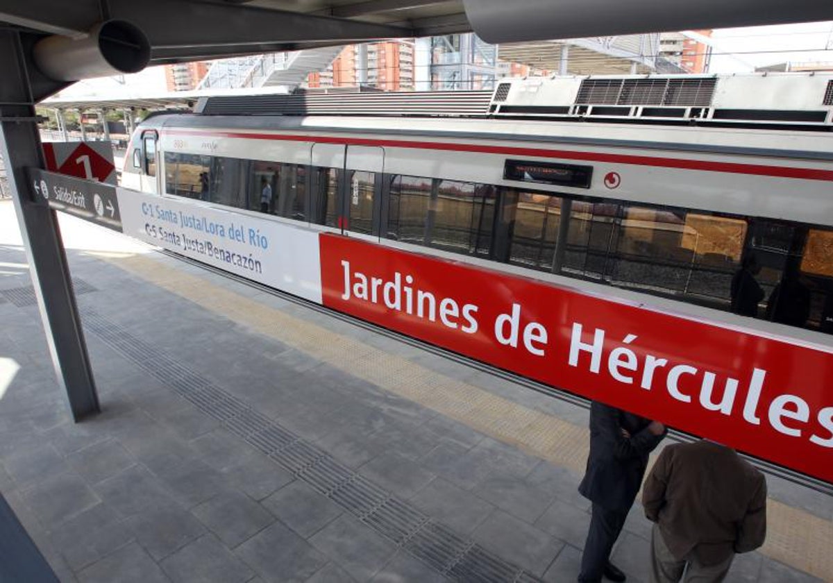 Estación de los Jardines de Hércules que está en superficie