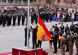 Las imágenes de los actos en Sevilla por los 200 años de la Policía Nacional
