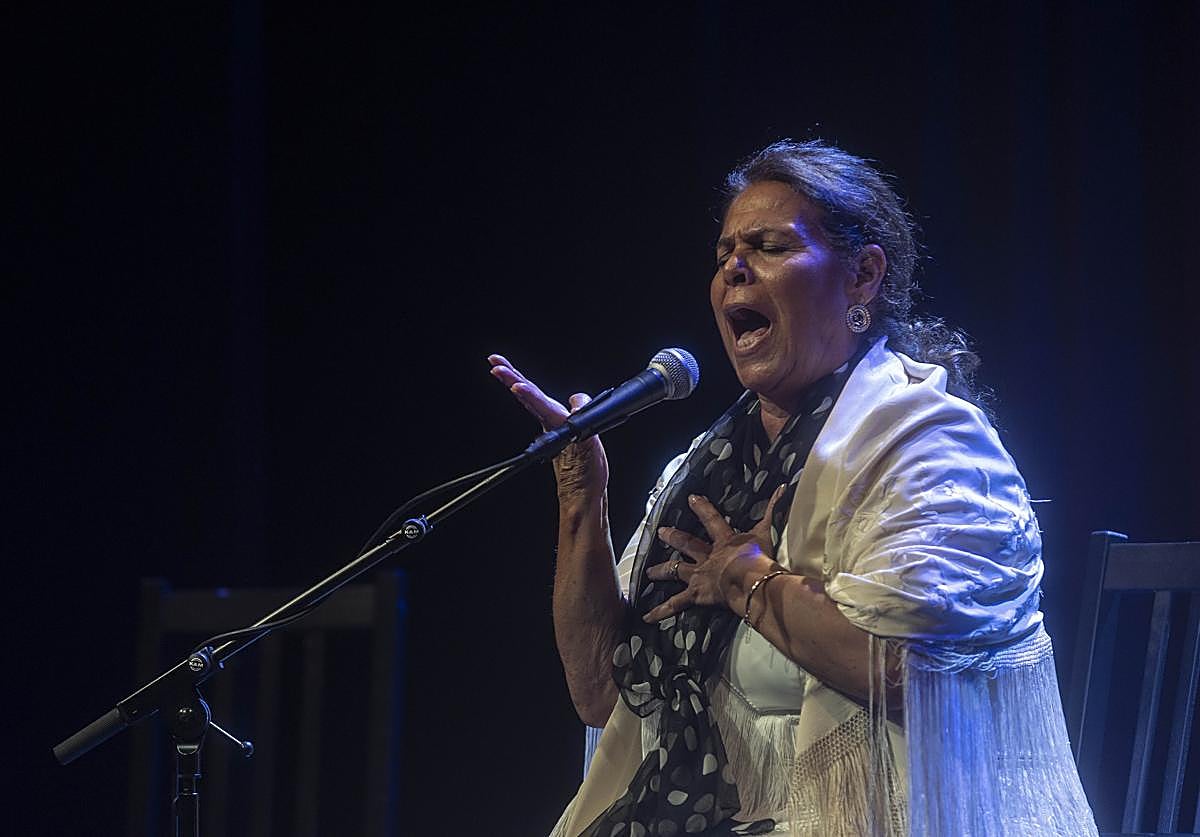 Aurora Vargas, en una de sus actuaciones