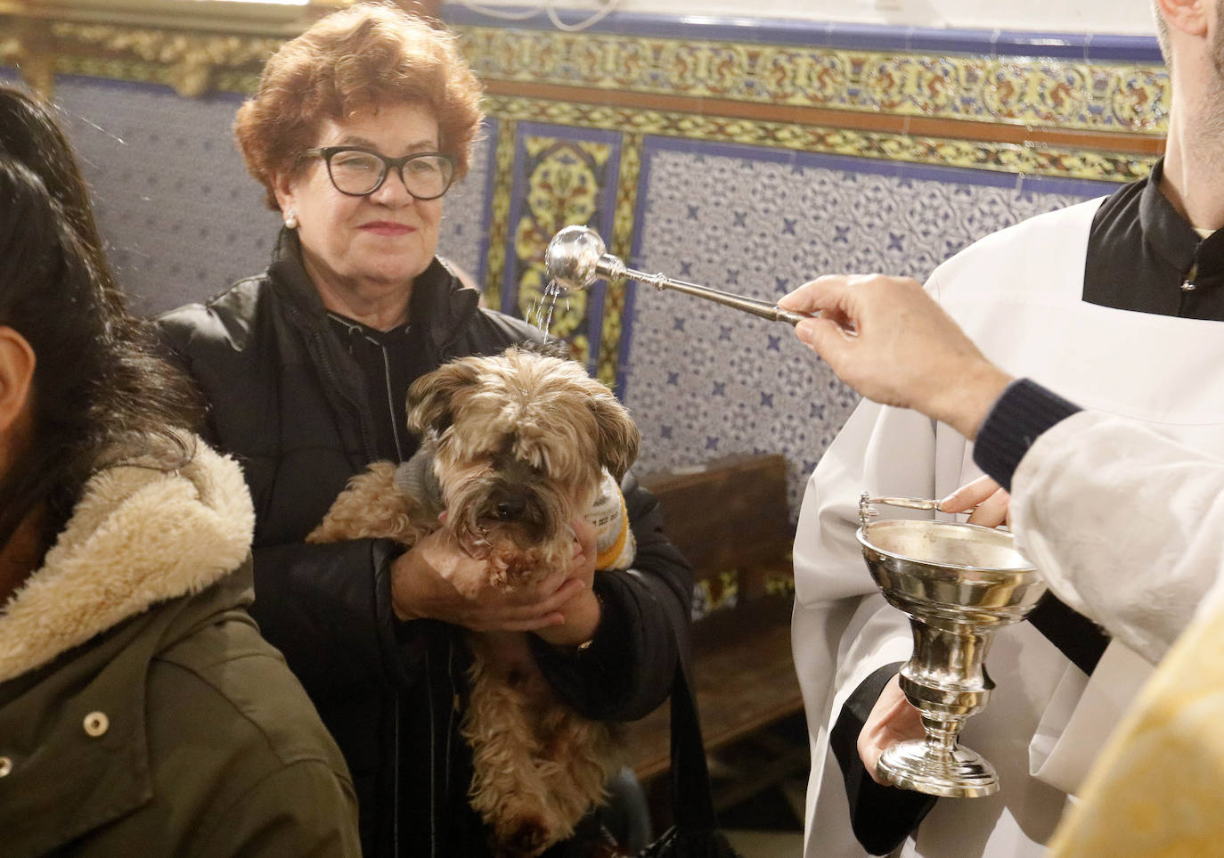 La Pastora de Santa Marina acoge la tradicional bendición de animales por San Antón