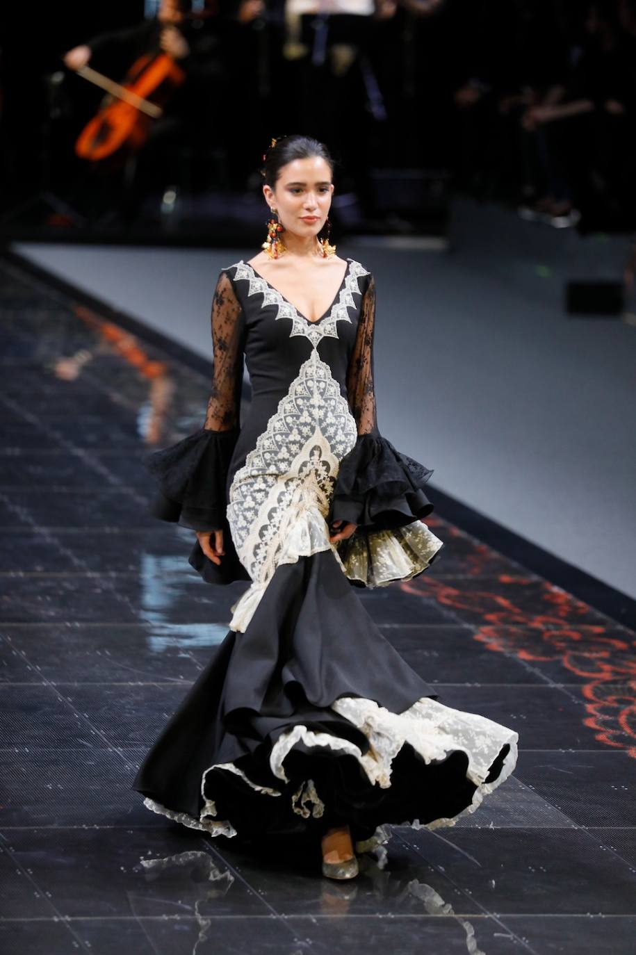 El desfile de Aurora Gaviño en SIMOF 2024