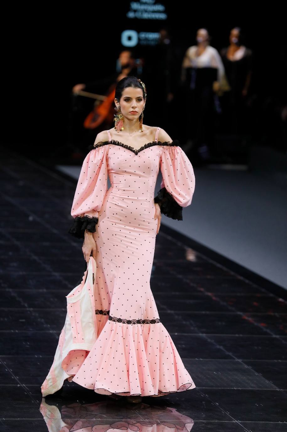 El desfile de Aurora Gaviño en SIMOF 2024