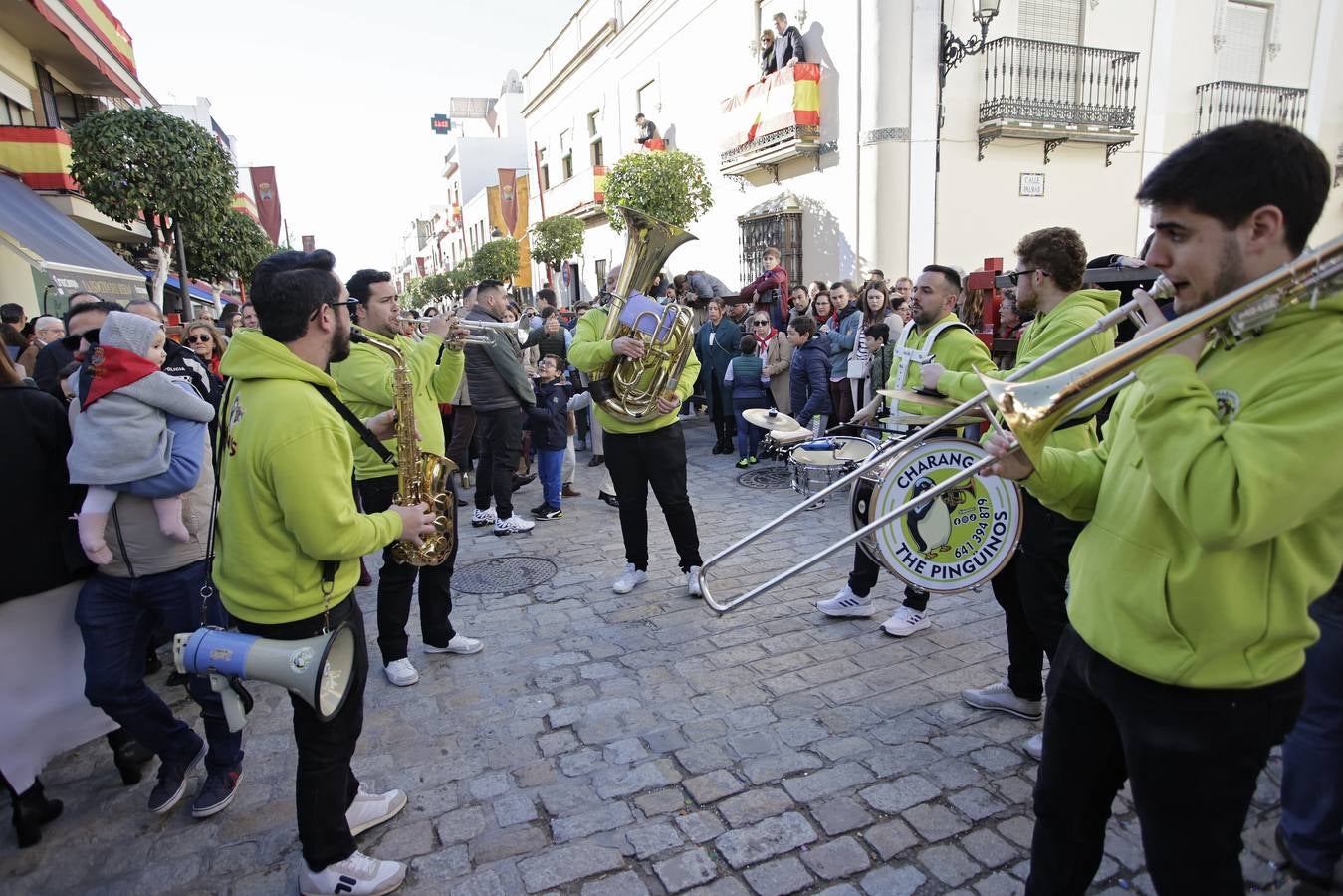 Momentos del encierro celebrado este sábado en La Puebla del Río