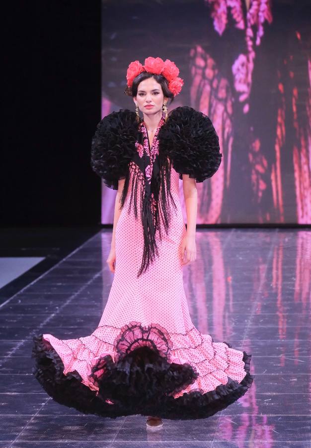 Desfile de Diseño Hermanas Serrano