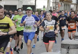 Búscate en las imágenes del Medio Maratón de Sevilla 2024 (5)