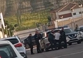 Amenaza con un machete a un árbitro en un partido de la liga local de Paradas