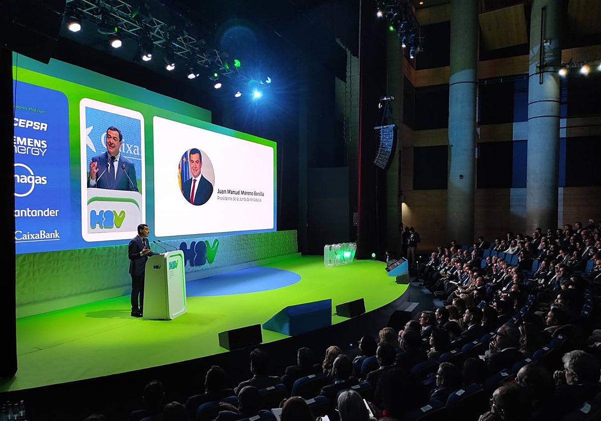 El presidente de la Junta, Juanma Moreno, durante su intervención