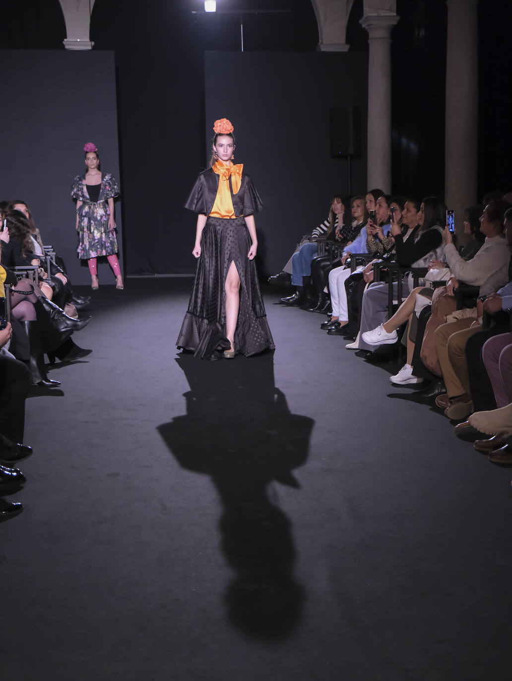 La Fundación Cajasol de Sevilla acoge el desfile de Emprende Lunares