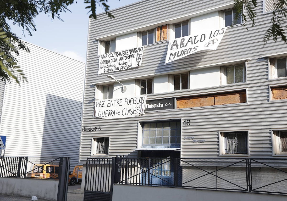 Las naves ocupadas en el Polígono Store