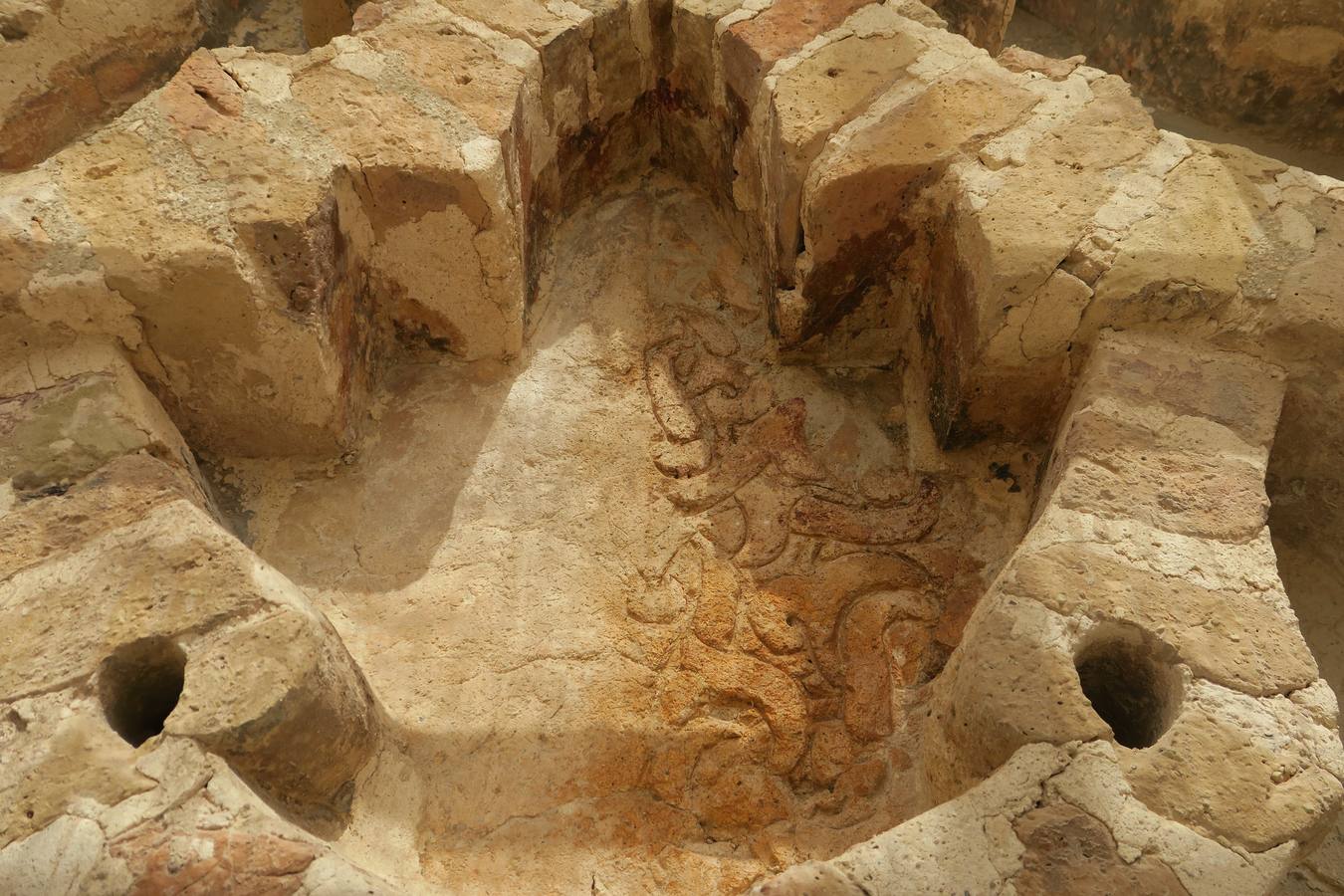 Dibujos hallados en la Giralda