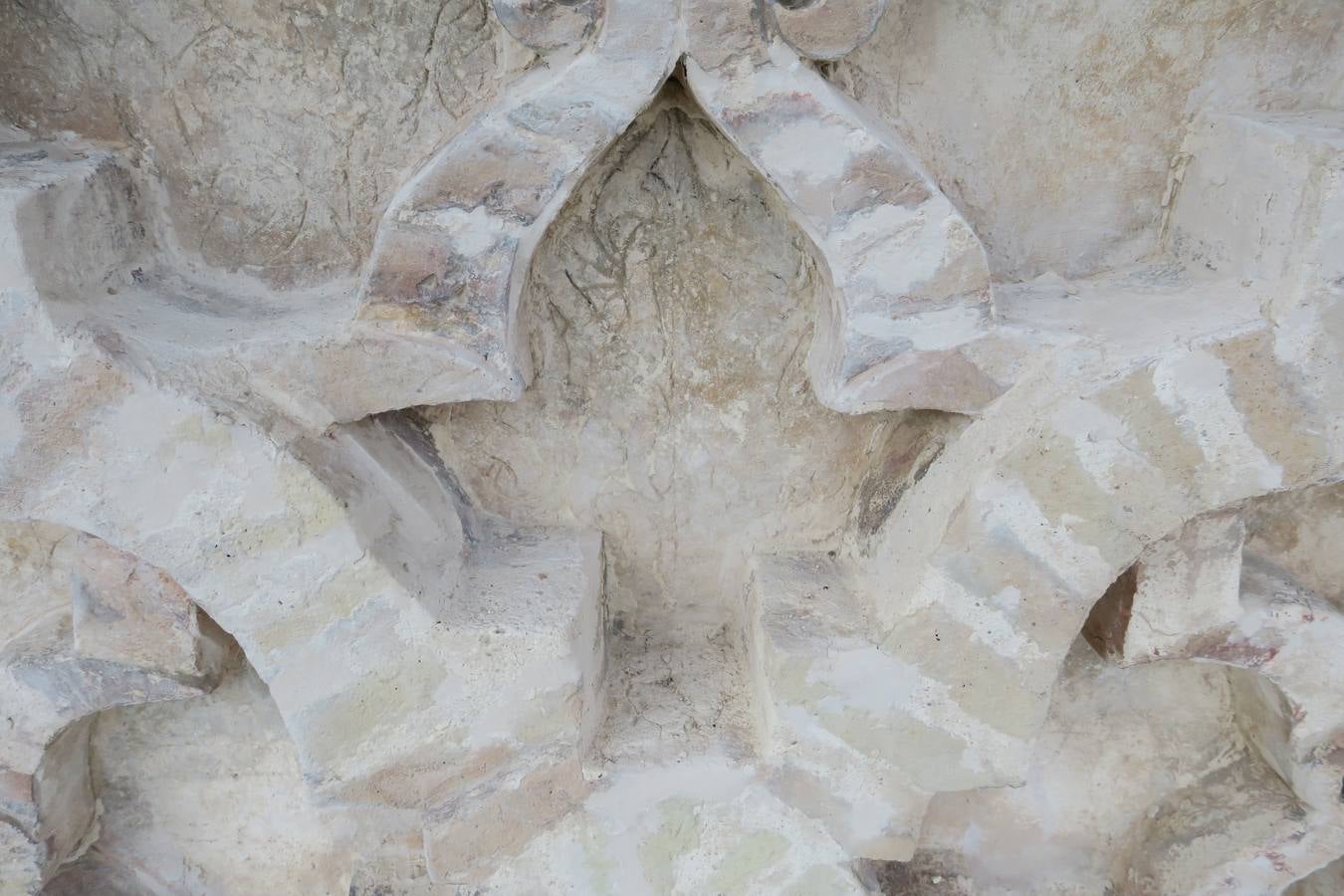 Dibujos hallados en la Giralda