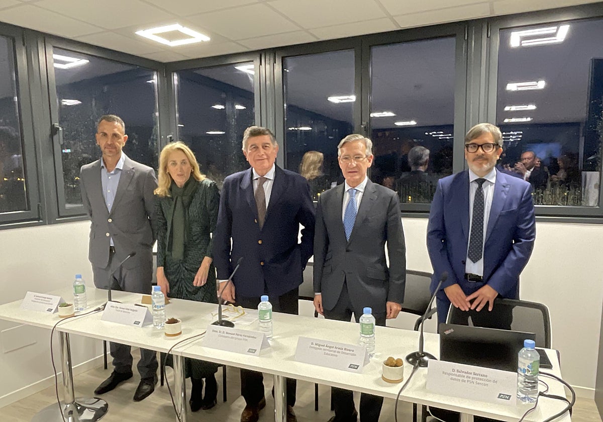 Los expertos encienden las alarmas en Sevilla: niños de entre 11 y 13 años adictos al móvil