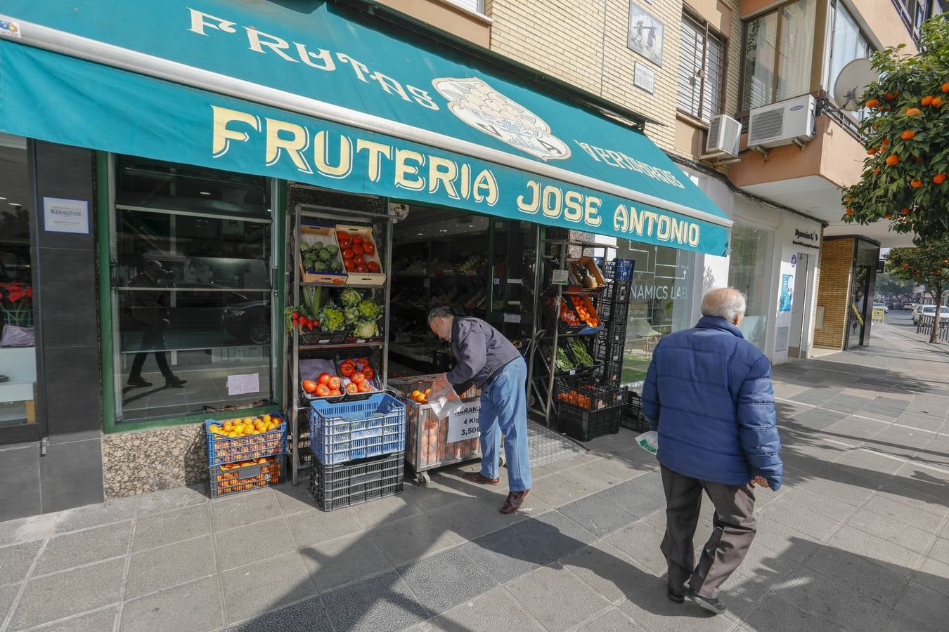 Imágenes del barrio de la Calzada, en pleno corazón de Sevilla