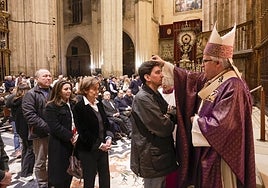 Comienza la Cuaresma en Sevilla: misa del Miércoles de Ceniza en la Catedral