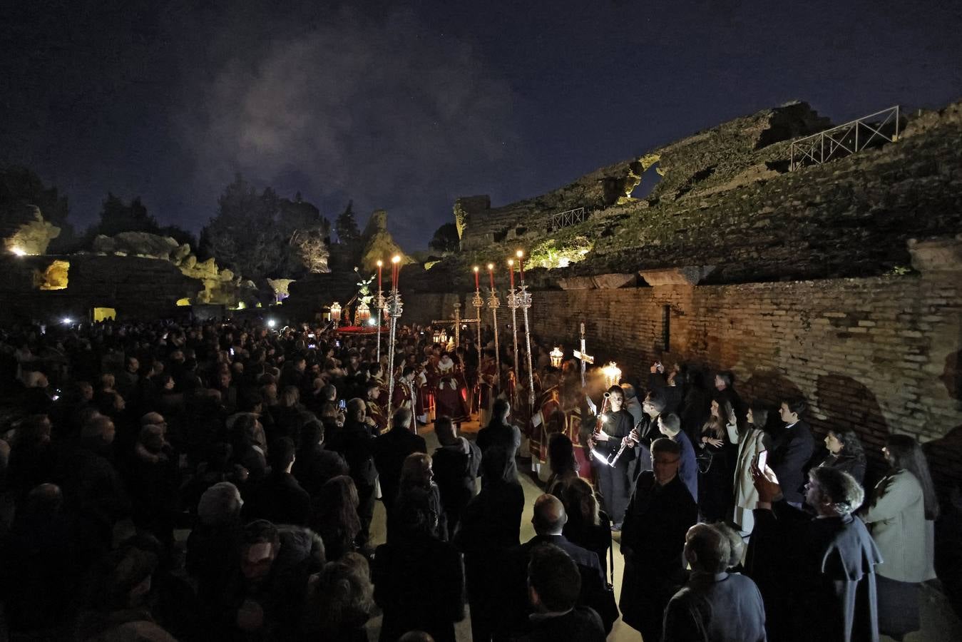 Vía Crucis de Jesús Nazareno por Itálica