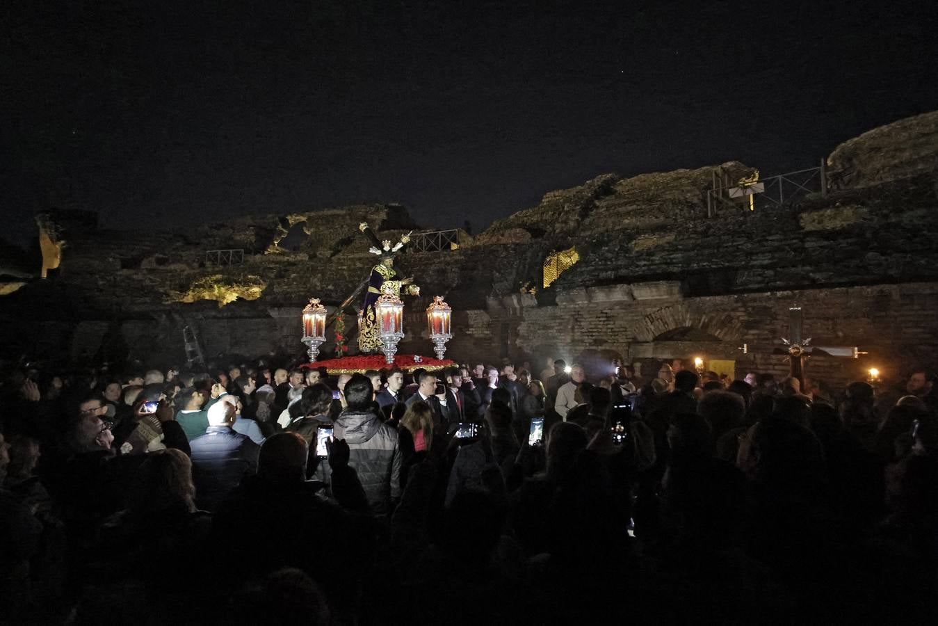 Vía Crucis de Jesús Nazareno por Itálica