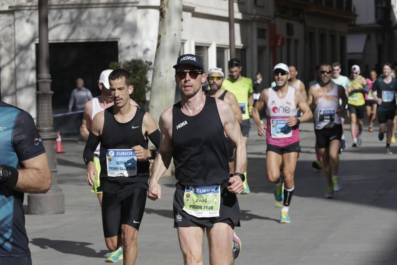 Corredores por el centro histórico de Sevilla