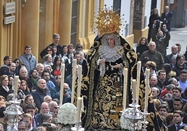 Tres grandes vía crucis y traslados se dan cita este domingo en Sevilla